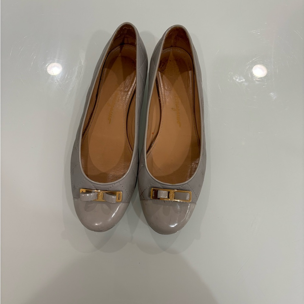 Salvatore Ferrragamo quilted Grey leather Flats with bow